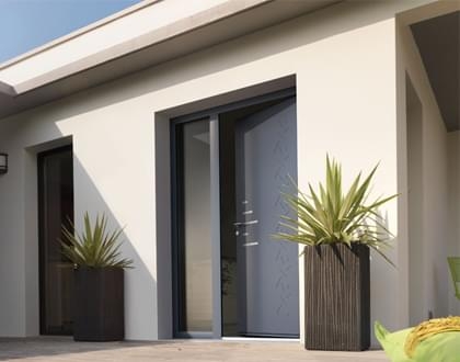 Partenaire Arcades et Baies, pose de porte d'entrée bois, pvc et alu, porte bois, pvc et alu vitrée, porte bois, pvc, alu avec volet roulant